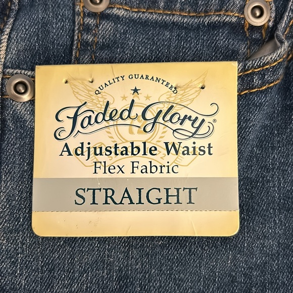 Jeans - Picture 3 of 3